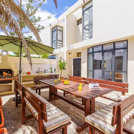 Lanzabur Villa Teguise (Lanzarote)