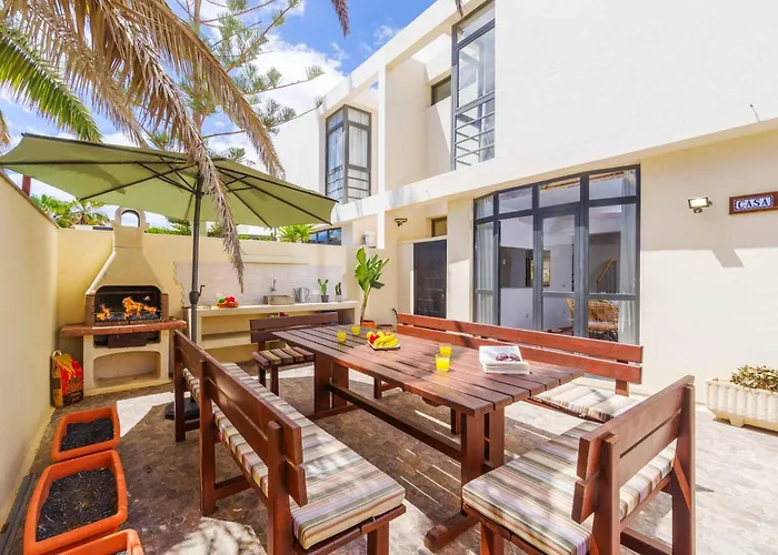 Lanzabur Villa Teguise (Lanzarote)
