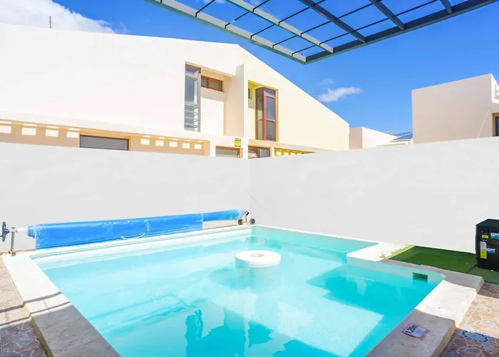 Lanzabur Villa Teguise (Lanzarote)